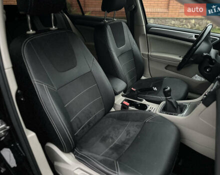 Черный Фольксваген Гольф, объемом двигателя 2 л и пробегом 145 тыс. км за 10950 $, фото 22 на Automoto.ua