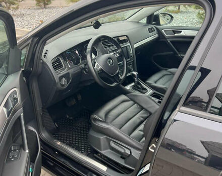 Черный Фольксваген Гольф, объемом двигателя 0 л и пробегом 39 тыс. км за 11500 $, фото 7 на Automoto.ua