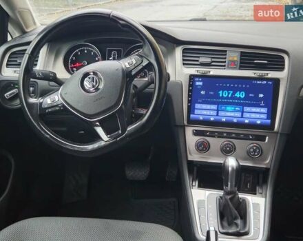 Черный Фольксваген Гольф, объемом двигателя 1.8 л и пробегом 169 тыс. км за 11800 $, фото 12 на Automoto.ua