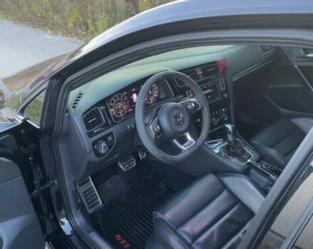 Черный Фольксваген Гольф, объемом двигателя 2 л и пробегом 122 тыс. км за 17000 $, фото 3 на Automoto.ua