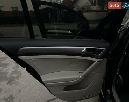 Черный Фольксваген Гольф, объемом двигателя 2 л и пробегом 145 тыс. км за 10950 $, фото 38 на Automoto.ua