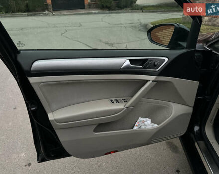 Черный Фольксваген Гольф, объемом двигателя 2 л и пробегом 145 тыс. км за 10950 $, фото 33 на Automoto.ua