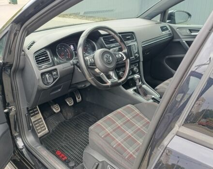 Чорний Фольксваген Гольф, об'ємом двигуна 2 л та пробігом 95 тис. км за 12800 $, фото 6 на Automoto.ua