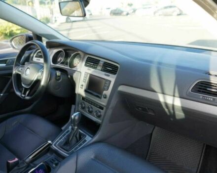 Черный Фольксваген Гольф, объемом двигателя 1.8 л и пробегом 70 тыс. км за 7000 $, фото 6 на Automoto.ua