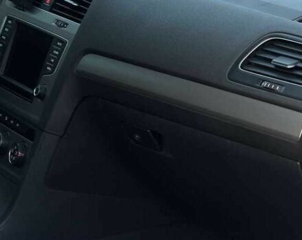 Черный Фольксваген Гольф, объемом двигателя 1.8 л и пробегом 110 тыс. км за 9000 $, фото 8 на Automoto.ua