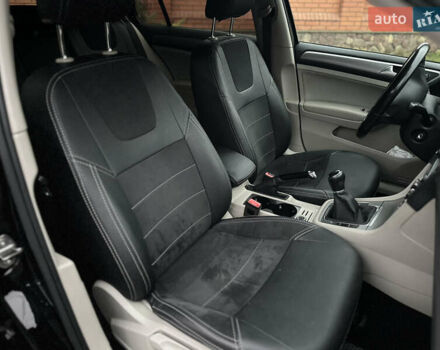 Черный Фольксваген Гольф, объемом двигателя 2 л и пробегом 145 тыс. км за 10950 $, фото 23 на Automoto.ua