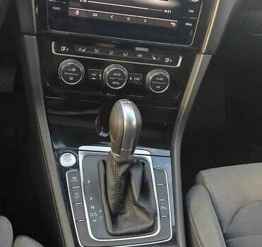 Черный Фольксваген Гольф, объемом двигателя 1.4 л и пробегом 90 тыс. км за 14500 $, фото 17 на Automoto.ua