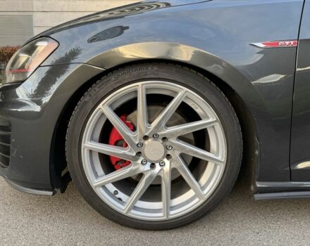 Чорний Фольксваген Гольф, об'ємом двигуна 2 л та пробігом 130 тис. км за 13900 $, фото 5 на Automoto.ua