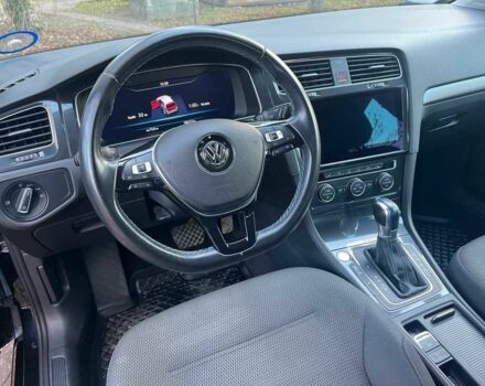 Черный Фольксваген Гольф, объемом двигателя 0 л и пробегом 106 тыс. км за 15200 $, фото 3 на Automoto.ua