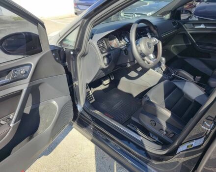 Черный Фольксваген Гольф, объемом двигателя 2 л и пробегом 61 тыс. км за 9000 $, фото 7 на Automoto.ua