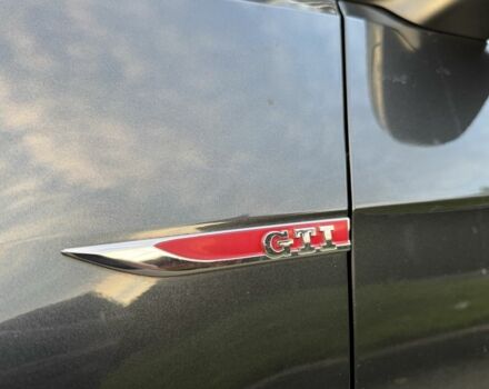 Чорний Фольксваген Гольф, об'ємом двигуна 2 л та пробігом 130 тис. км за 13900 $, фото 6 на Automoto.ua