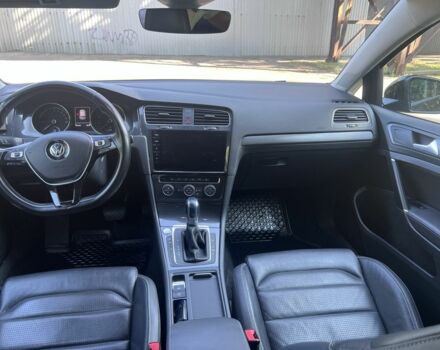 Черный Фольксваген Гольф, объемом двигателя 0 л и пробегом 135 тыс. км за 11700 $, фото 4 на Automoto.ua