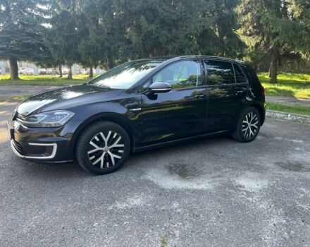 Черный Фольксваген Гольф, объемом двигателя 0 л и пробегом 135 тыс. км за 11700 $, фото 1 на Automoto.ua