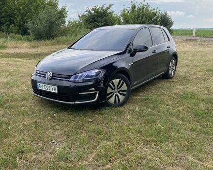 Черный Фольксваген Гольф, объемом двигателя 0 л и пробегом 224 тыс. км за 13000 $, фото 1 на Automoto.ua