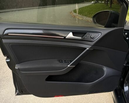 Чорний Фольксваген Гольф, об'ємом двигуна 2 л та пробігом 130 тис. км за 13900 $, фото 16 на Automoto.ua