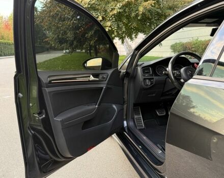 Чорний Фольксваген Гольф, об'ємом двигуна 2 л та пробігом 130 тис. км за 13900 $, фото 15 на Automoto.ua