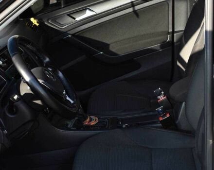 Черный Фольксваген Гольф, объемом двигателя 0 л и пробегом 140 тыс. км за 14650 $, фото 6 на Automoto.ua