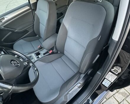 Черный Фольксваген Гольф, объемом двигателя 0 л и пробегом 112 тыс. км за 8700 $, фото 5 на Automoto.ua