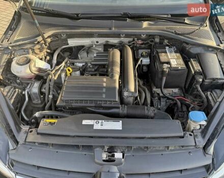 Черный Фольксваген Гольф, объемом двигателя 1.4 л и пробегом 75 тыс. км за 15900 $, фото 1 на Automoto.ua