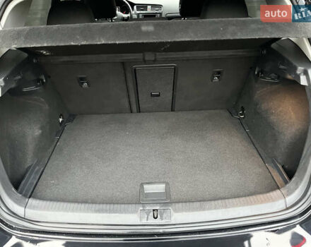 Черный Фольксваген Гольф, объемом двигателя 1.8 л и пробегом 116 тыс. км за 13500 $, фото 40 на Automoto.ua