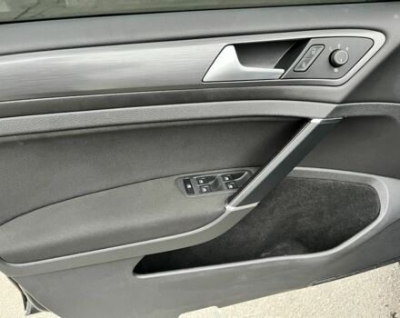 Черный Фольксваген Гольф, объемом двигателя 1.8 л и пробегом 116 тыс. км за 13500 $, фото 17 на Automoto.ua