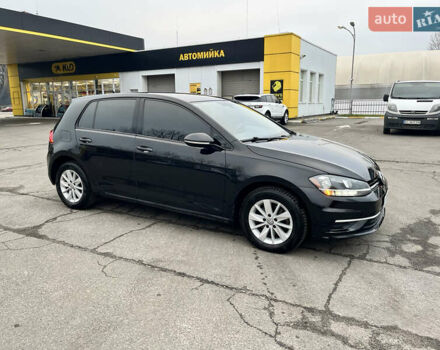 Черный Фольксваген Гольф, объемом двигателя 1.8 л и пробегом 116 тыс. км за 13500 $, фото 1 на Automoto.ua