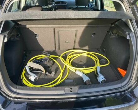 Черный Фольксваген Гольф, объемом двигателя 0 л и пробегом 49 тыс. км за 6336 $, фото 10 на Automoto.ua