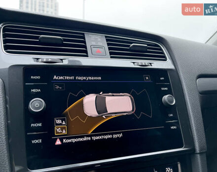 Чорний Фольксваген Гольф, об'ємом двигуна 1.4 л та пробігом 69 тис. км за 19000 $, фото 13 на Automoto.ua