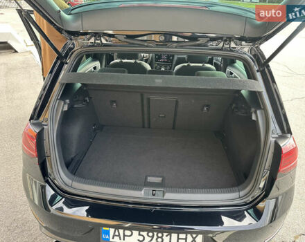 Черный Фольксваген Гольф, объемом двигателя 1.98 л и пробегом 71 тыс. км за 26000 $, фото 34 на Automoto.ua