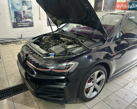 Черный Фольксваген Гольф, объемом двигателя 1.98 л и пробегом 71 тыс. км за 26000 $, фото 10 на Automoto.ua