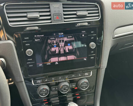 Черный Фольксваген Гольф, объемом двигателя 1.98 л и пробегом 71 тыс. км за 26000 $, фото 29 на Automoto.ua