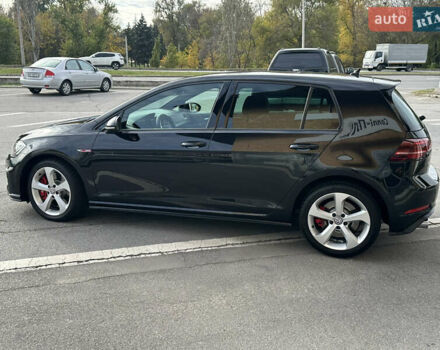 Черный Фольксваген Гольф, объемом двигателя 1.98 л и пробегом 71 тыс. км за 26000 $, фото 4 на Automoto.ua
