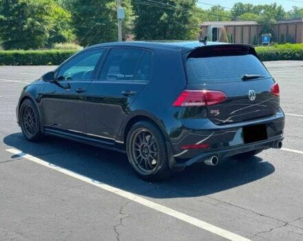 Черный Фольксваген Гольф, объемом двигателя 2 л и пробегом 34 тыс. км за 10000 $, фото 4 на Automoto.ua