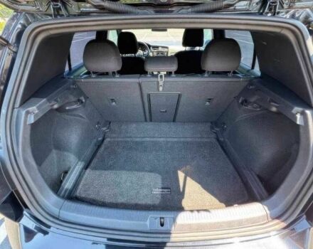 Черный Фольксваген Гольф, объемом двигателя 2 л и пробегом 34 тыс. км за 10000 $, фото 8 на Automoto.ua