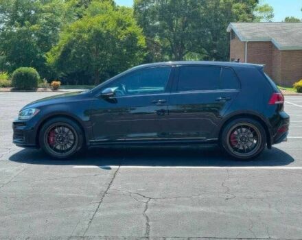 Черный Фольксваген Гольф, объемом двигателя 2 л и пробегом 34 тыс. км за 10000 $, фото 3 на Automoto.ua