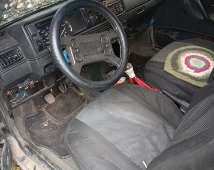 Фольксваген Гольф 1987 в Краматорске на Automoto.ua Черный Фольксваген Гольф, объемом двигателя 1.6 л и пробегом 300 тыс. км за 721 $, фото 2 на Automoto.ua