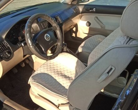 Черный Фольксваген Гольф, объемом двигателя 1.4 л и пробегом 280 тыс. км за 4400 $, фото 5 на Automoto.ua