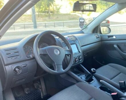 Черный Фольксваген Гольф, объемом двигателя 1.4 л и пробегом 235 тыс. км за 4300 $, фото 5 на Automoto.ua