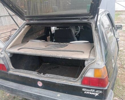 Черный Фольксваген Гольф, объемом двигателя 1.3 л и пробегом 280 тыс. км за 505 $, фото 1 на Automoto.ua