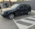 Черный Фольксваген Гольф, объемом двигателя 1.6 л и пробегом 245 тыс. км за 2900 $, фото 1 на Automoto.ua