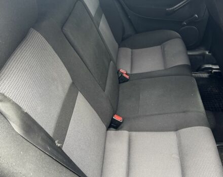 Черный Фольксваген Гольф, объемом двигателя 1.6 л и пробегом 310 тыс. км за 3700 $, фото 2 на Automoto.ua