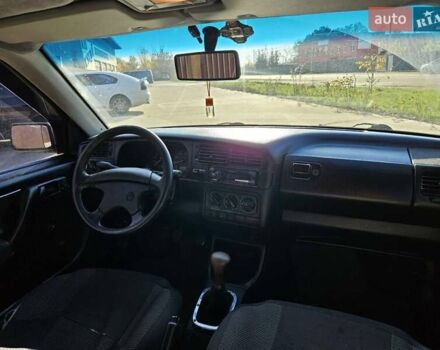 Черный Фольксваген Гольф, объемом двигателя 1.98 л и пробегом 355 тыс. км за 1850 $, фото 11 на Automoto.ua