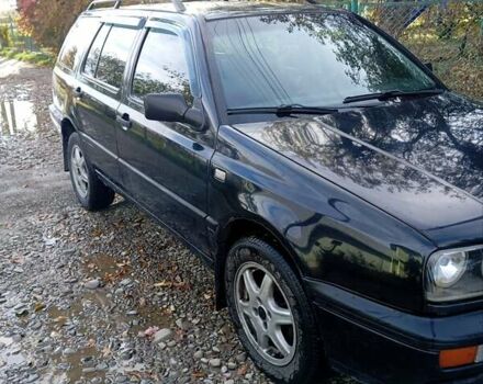 Черный Фольксваген Гольф, объемом двигателя 1.78 л и пробегом 370 тыс. км за 2750 $, фото 9 на Automoto.ua