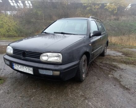 Черный Фольксваген Гольф, объемом двигателя 1.9 л и пробегом 300 тыс. км за 650 $, фото 1 на Automoto.ua