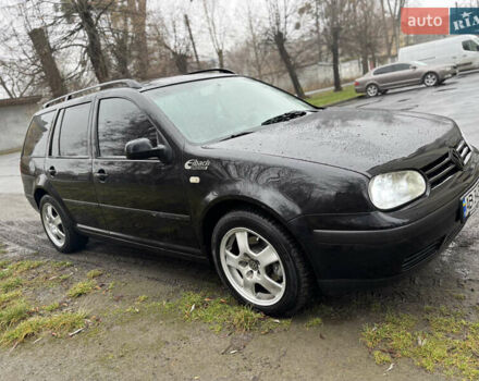 Черный Фольксваген Гольф, объемом двигателя 1.9 л и пробегом 400 тыс. км за 3400 $, фото 2 на Automoto.ua