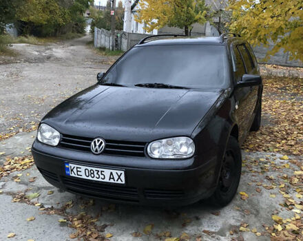 Черный Фольксваген Гольф, объемом двигателя 1.6 л и пробегом 311 тыс. км за 5000 $, фото 3 на Automoto.ua