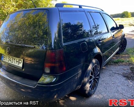 Черный Фольксваген Гольф, объемом двигателя 1.6 л и пробегом 295 тыс. км за 4600 $, фото 1 на Automoto.ua