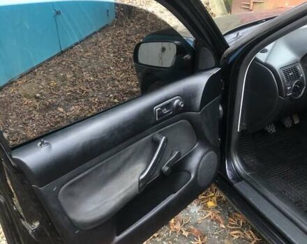 Чорний Фольксваген Гольф, об'ємом двигуна 1.39 л та пробігом 223 тис. км за 4700 $, фото 13 на Automoto.ua