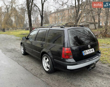 Черный Фольксваген Гольф, объемом двигателя 1.9 л и пробегом 400 тыс. км за 3400 $, фото 4 на Automoto.ua