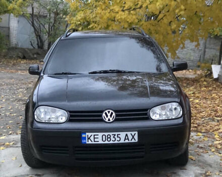 Черный Фольксваген Гольф, объемом двигателя 1.6 л и пробегом 311 тыс. км за 5000 $, фото 5 на Automoto.ua